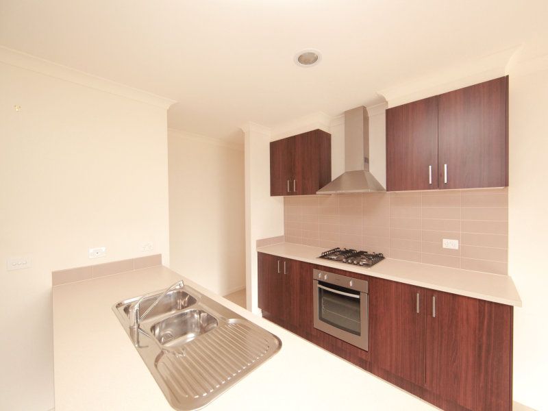 25 Dudley Street WALLAN, Wallan - Thumbnail 5