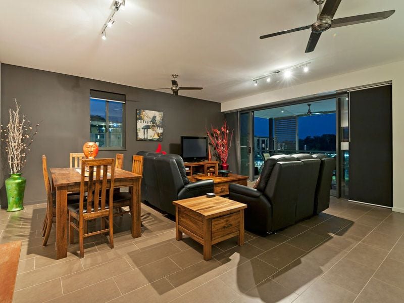 212/19B Kitchener Drive Wharf 1 Darwin 0800