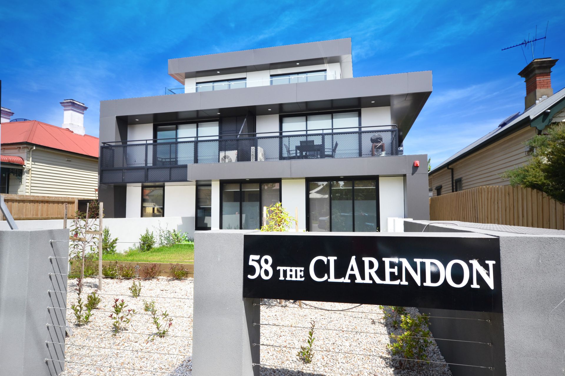 BOUTIQUE LIVING IN THE HEART OF THORNBURY!