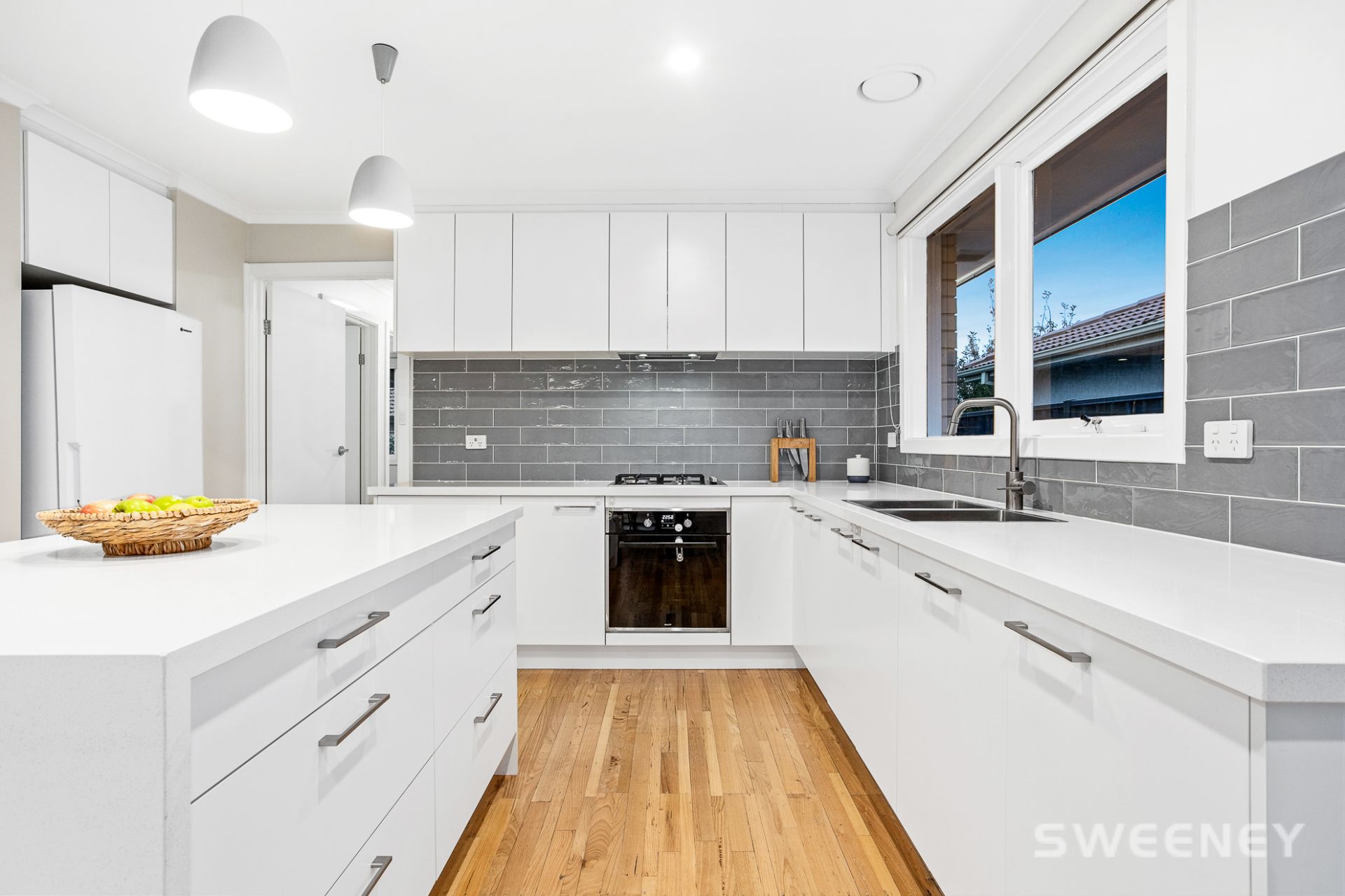 9 Scherman Drive, Altona Meadows - Thumbnail 4