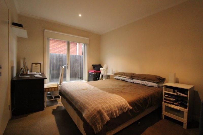 Immaculately Presented Spacious Villa Unit!!!