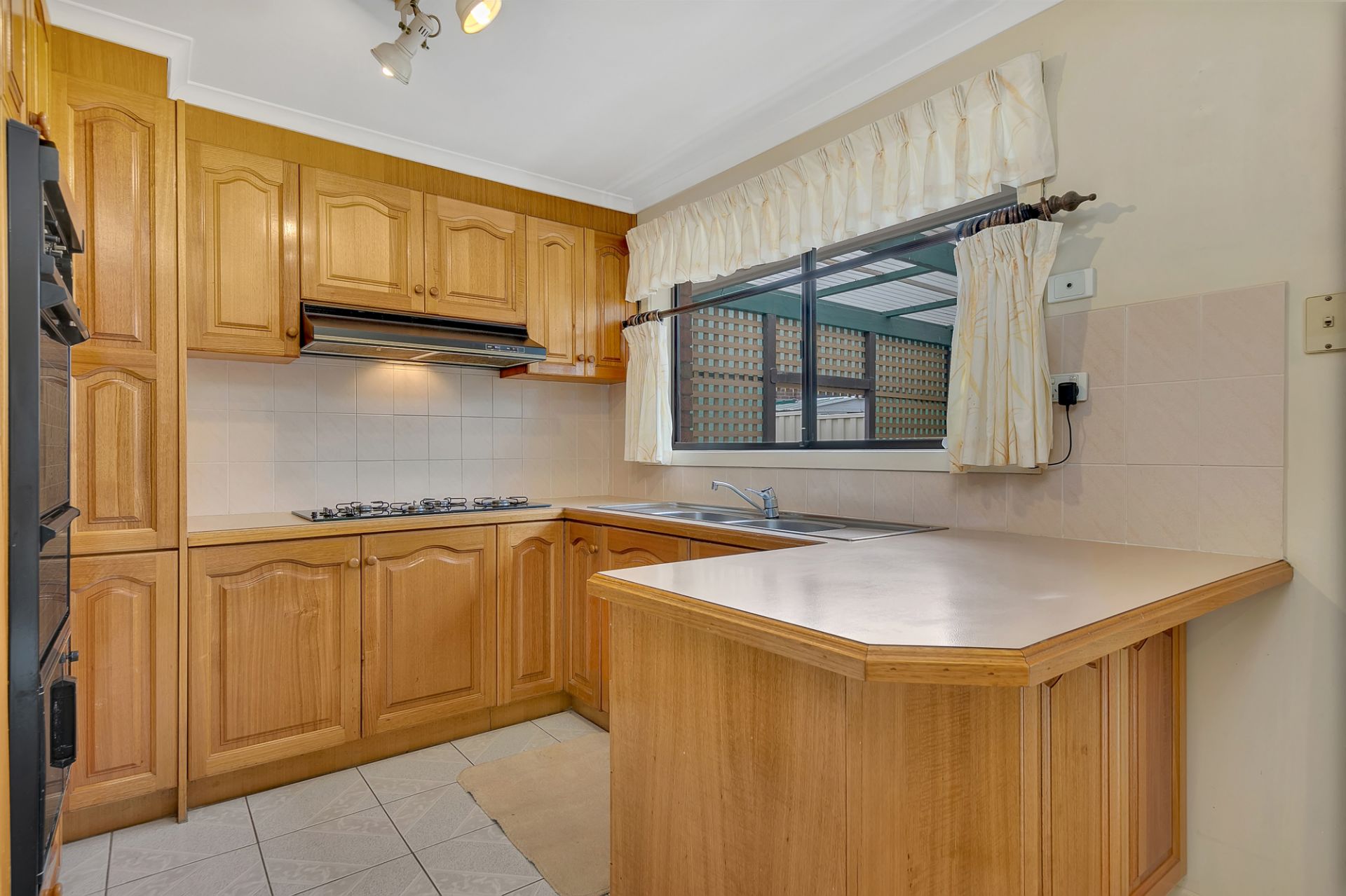 Tailor-Made For Easy Living     Auction This Saturday @ 12.30pm