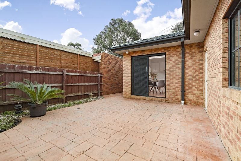 1 Middle Court, Thomastown