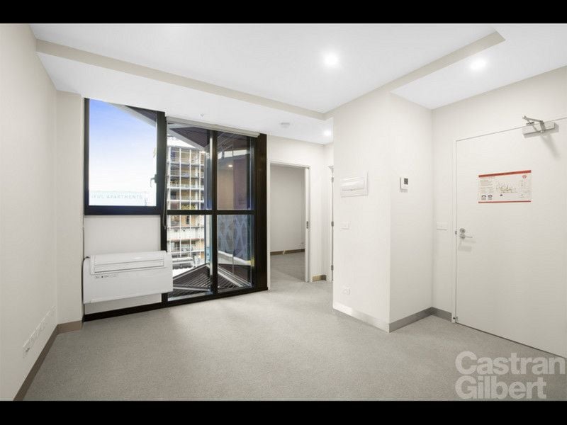 701/33 Clarke Street, Southbank - Thumbnail 6