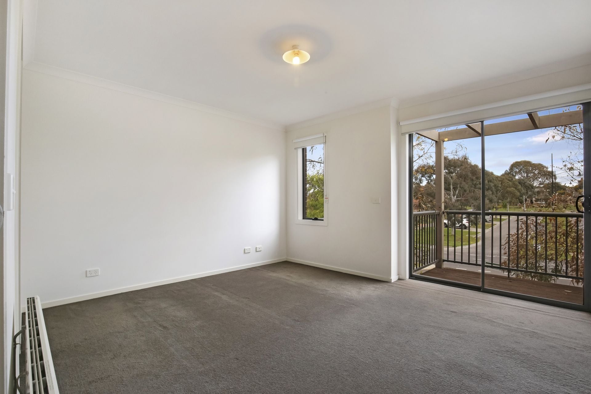 Lovely and spacious Townhouse!