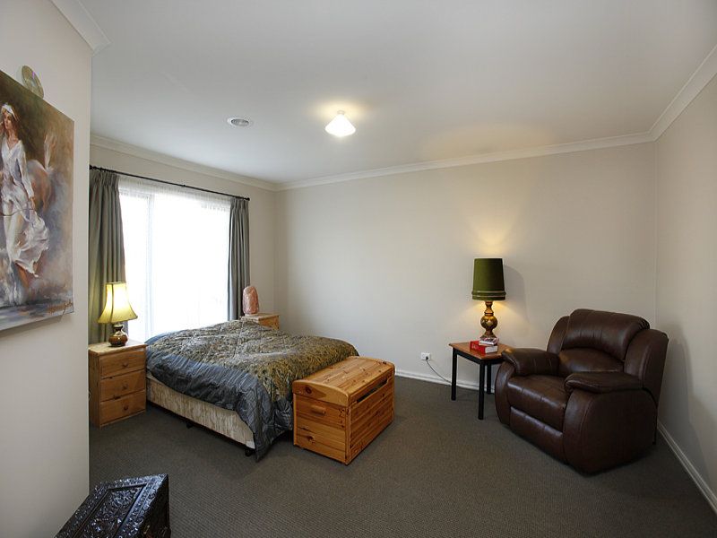 3 Windorah Drive, Point Cook - Thumbnail 6