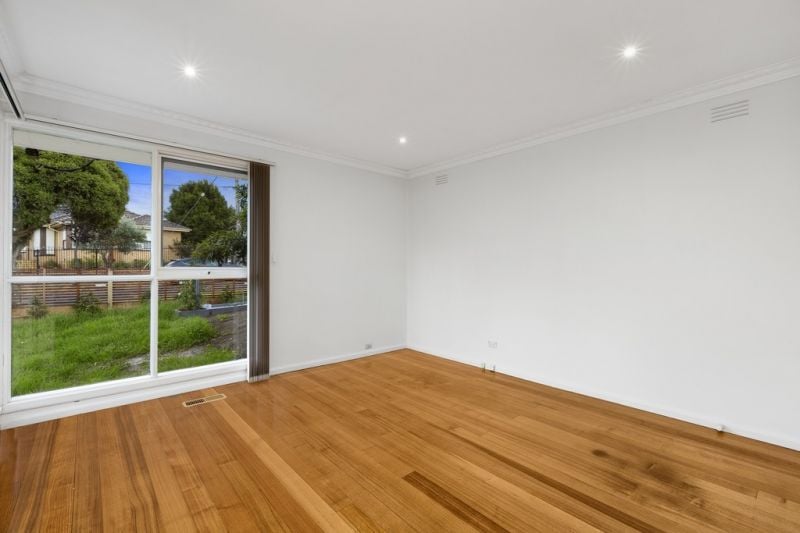44 Lewton Road, Mount Waverley - Thumbnail 5
