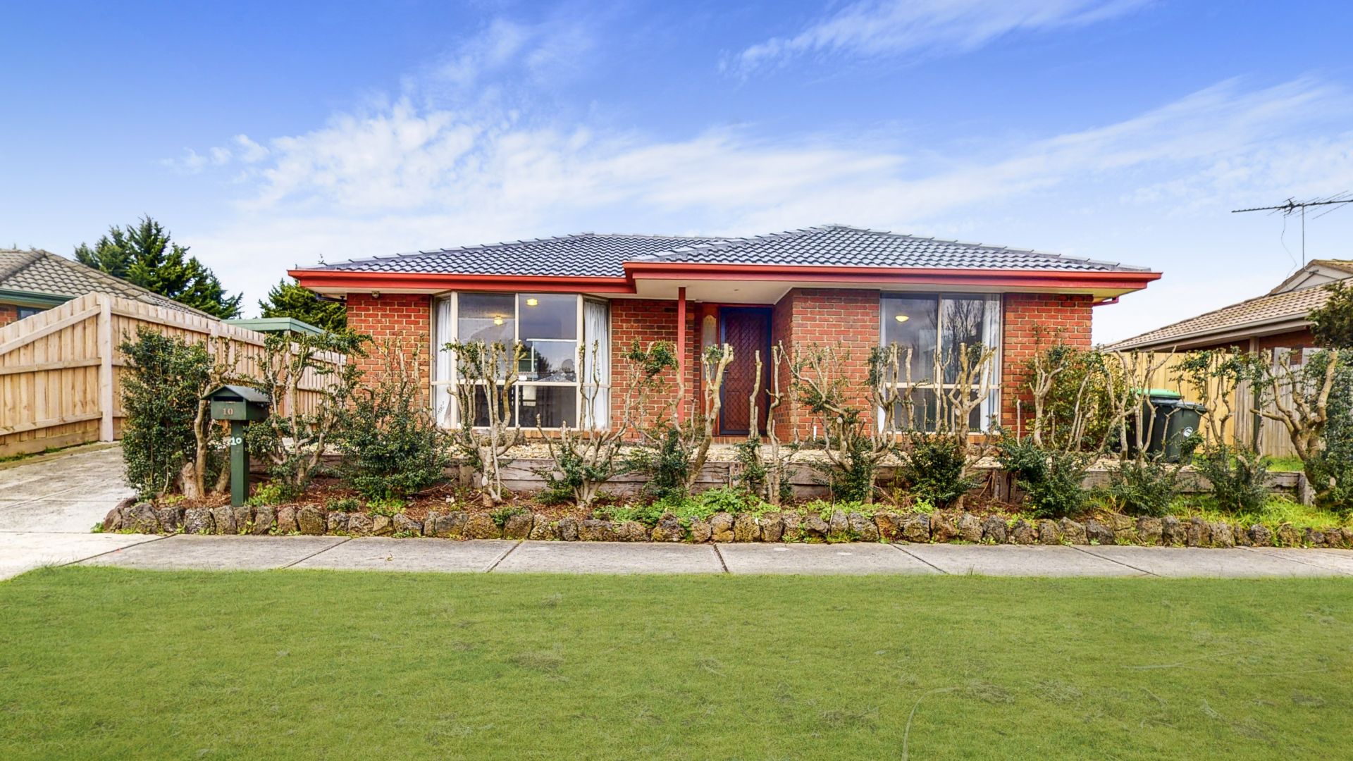 10 Woodvale Drive, Carrum Downs OBrien Real Estate