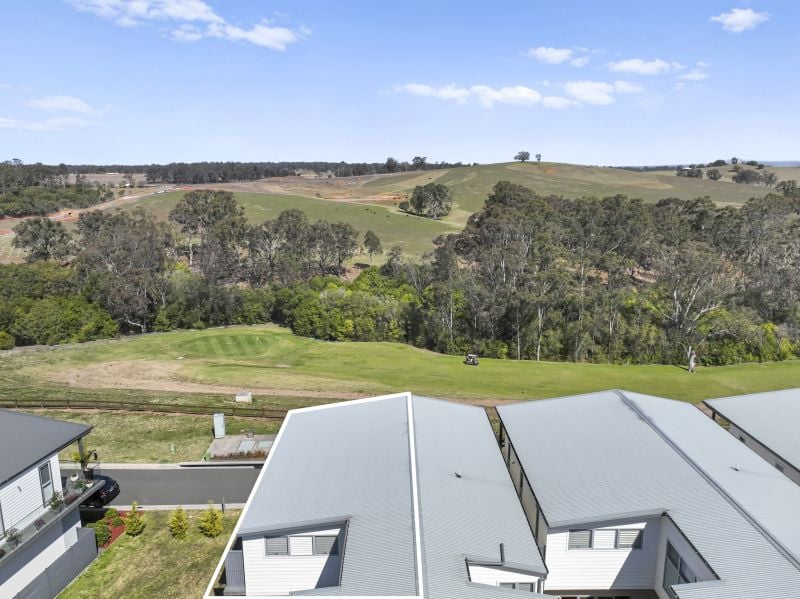 Facing Mount Gilead's private Golf course and rolling green pasture