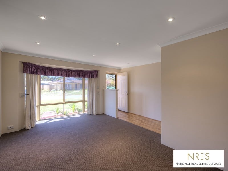 9 Oakfield Retreat BALLAJURA WA, Ballajura - Thumbnail 2