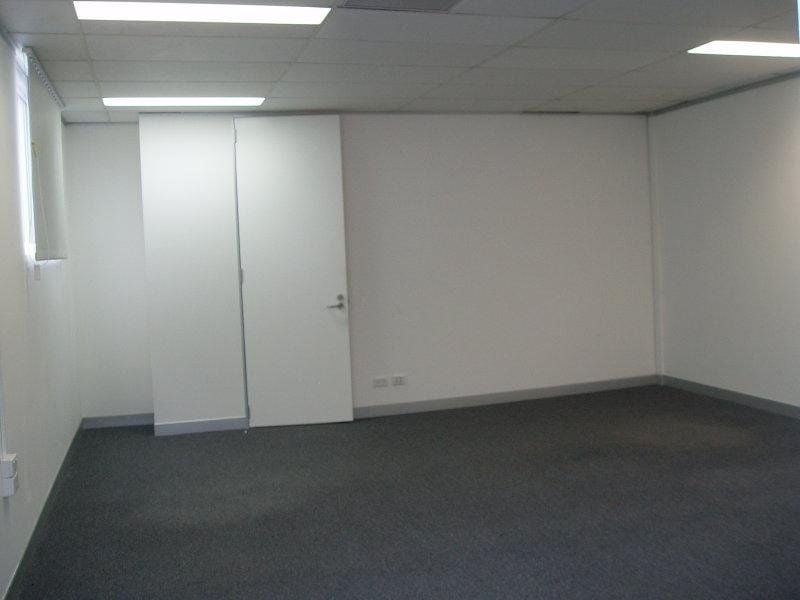 5a/32 Aerodrome Road MAROOCHYDORE QLD, Maroochydore - Thumbnail 4