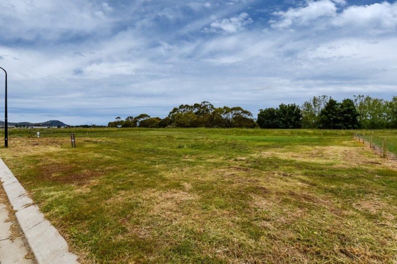 2 Carey Court Suttontown SA, Suttontown - Image 1