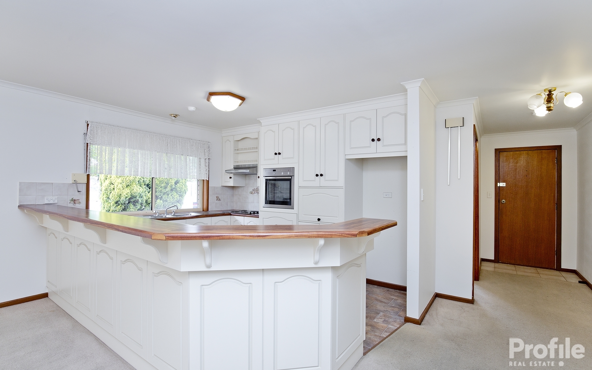 27 Pinewood Court, Golden Grove, Golden Grove - Thumbnail 4