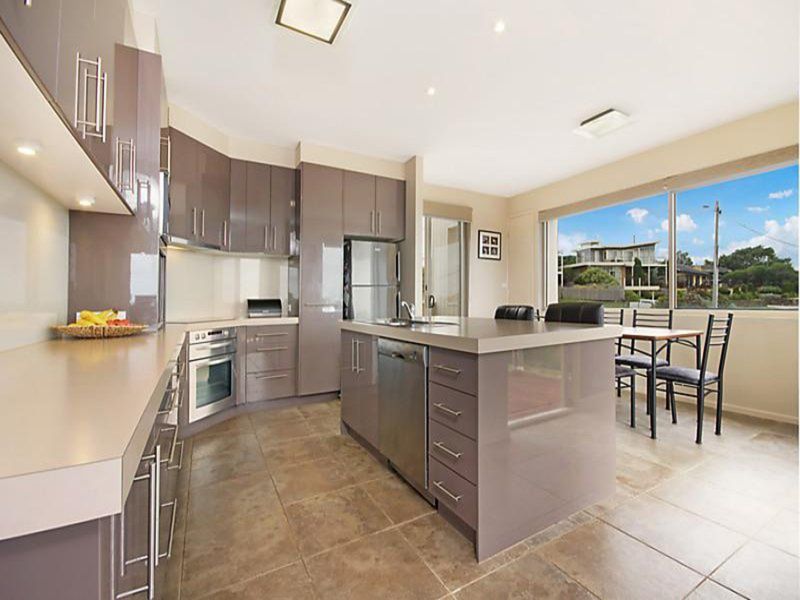 9 Mermaid Avenue OCEAN GROVE VIC, Ocean Grove - Thumbnail 4