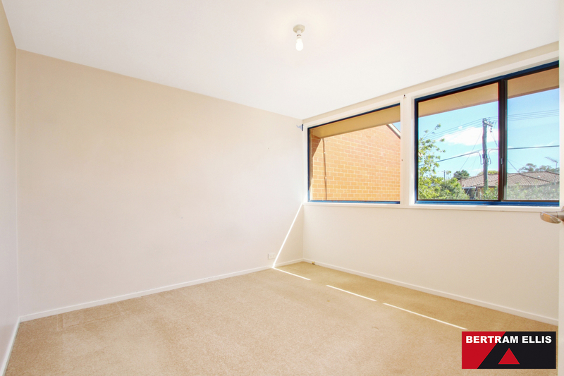 76 Livingston Avenue, Kambah - Thumbnail 6