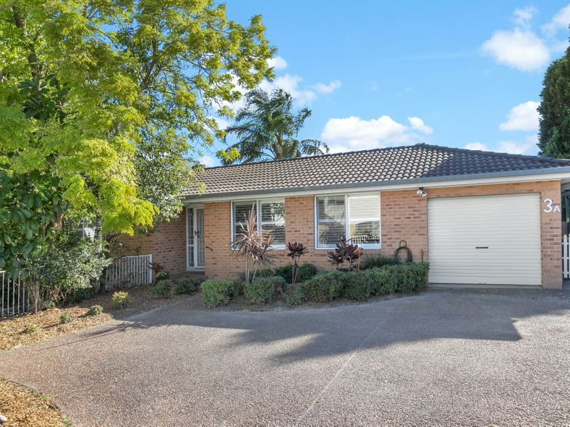Real Estate For Sale 3A Griffiths Street Charlestown , NSW