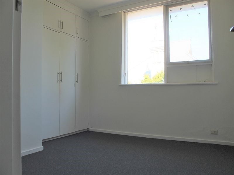 6/10 Derby Crescent, Caulfield East