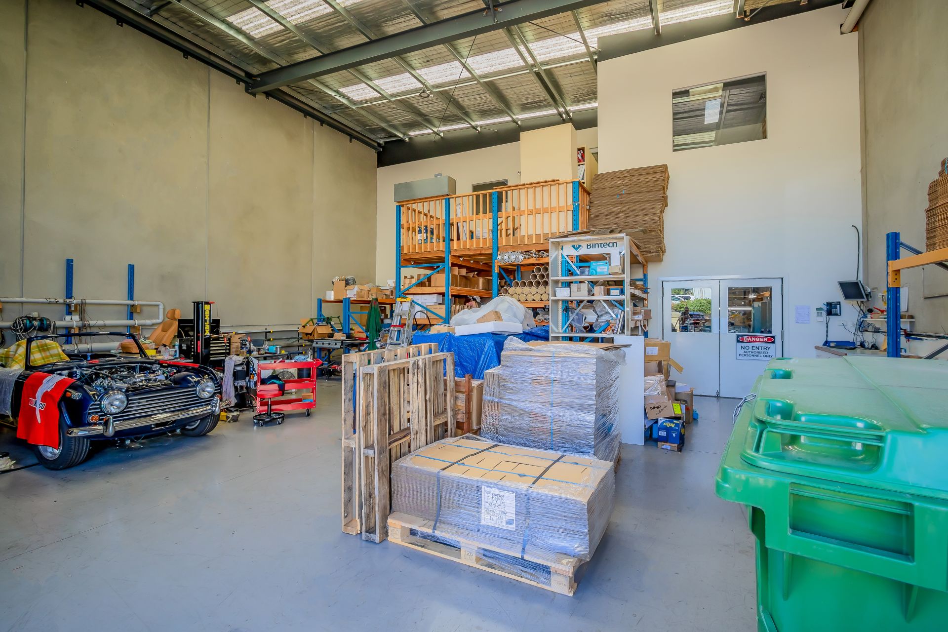 THE ANSWER TO ALL YOUR CORPORATE AND WAREHOUSE NEEDS