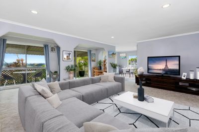 Spacious Valley View Duplex