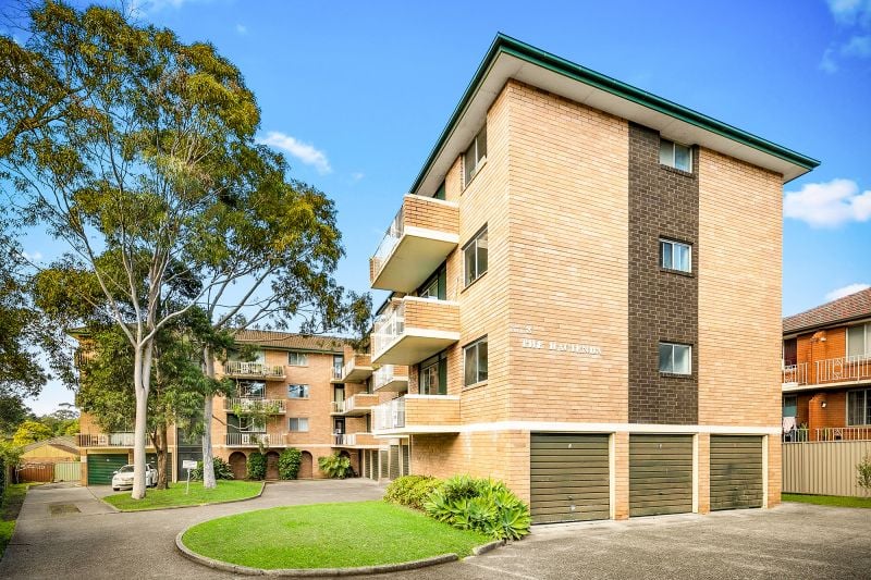 1/8 Hampstead Road, Homebush West