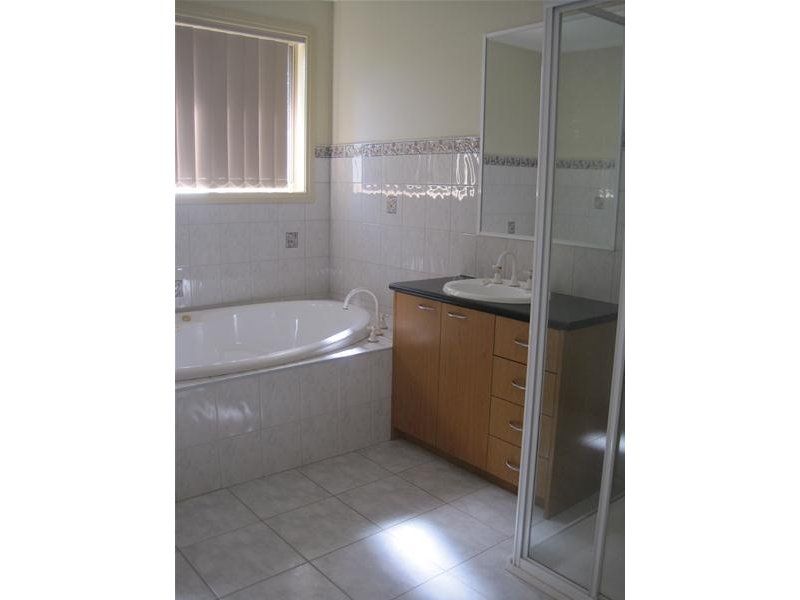 Spacious home in a brilliant location!