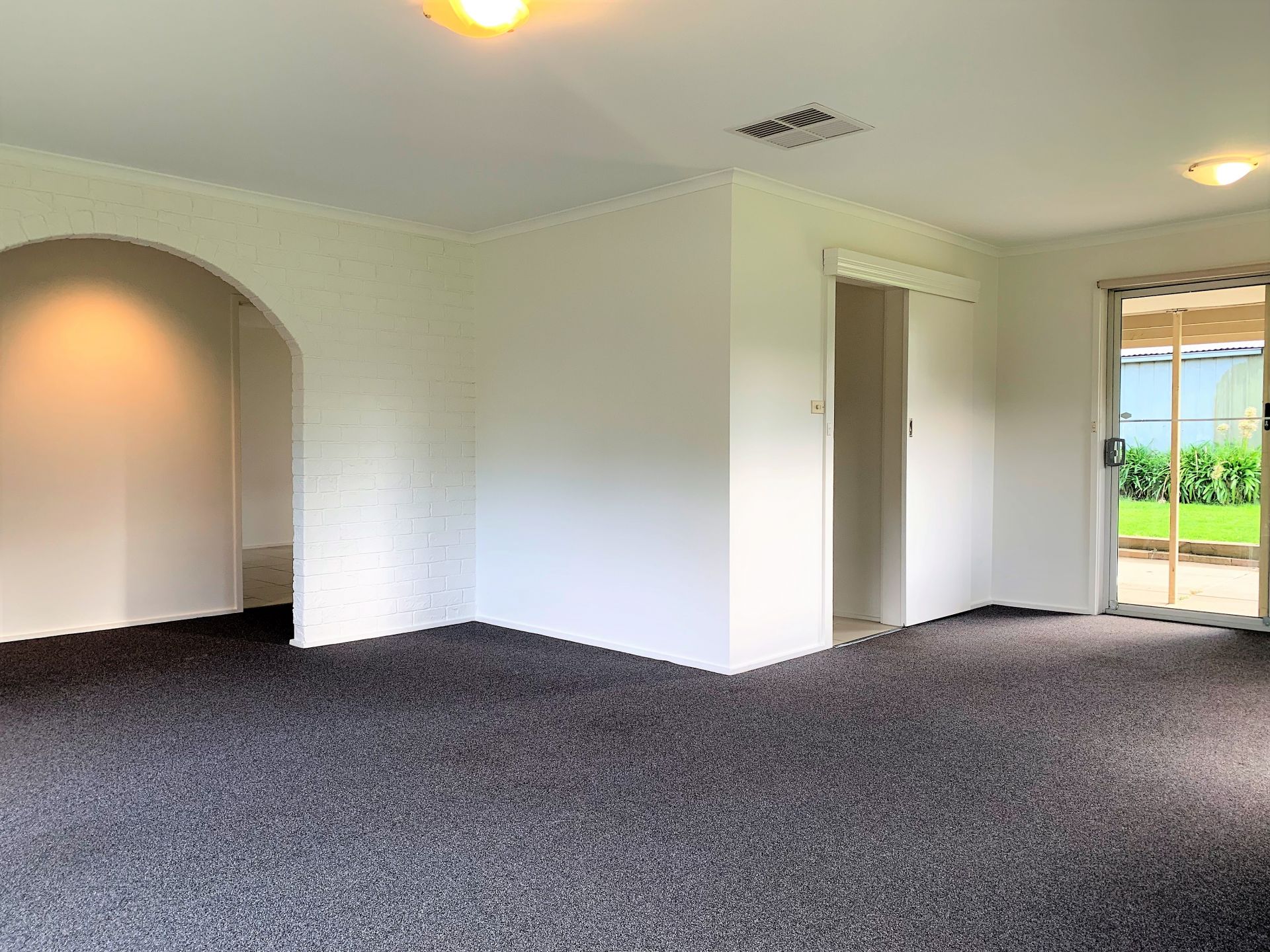 1/2165 Plenty Road, Whittlesea Mason White McDougall Whittlesea