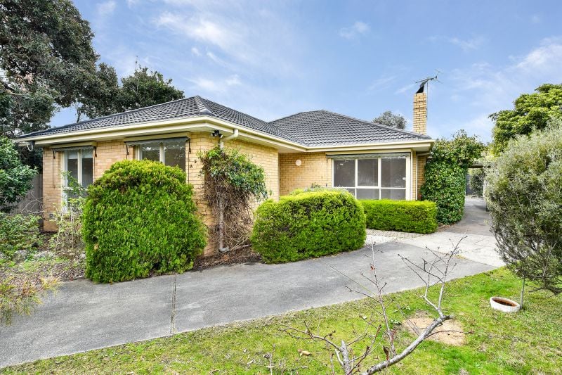 73 Kananook Avenue, Seaford VIC