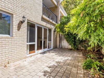 2/10 Hurstford Close, Peppermint Grove