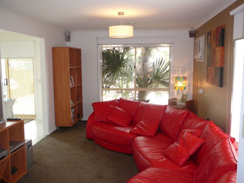 51 Howard Street, Altona Meadows - Thumbnail 3