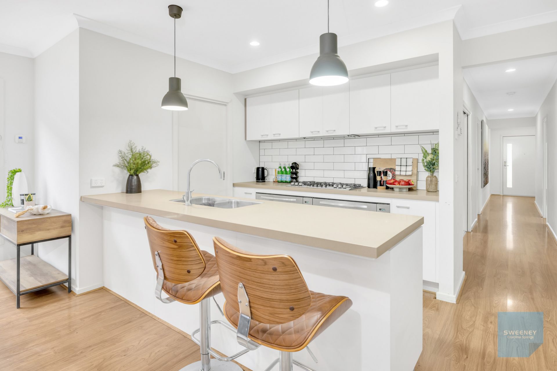 29 Quadrant Drive, Fraser Rise - Thumbnail 4