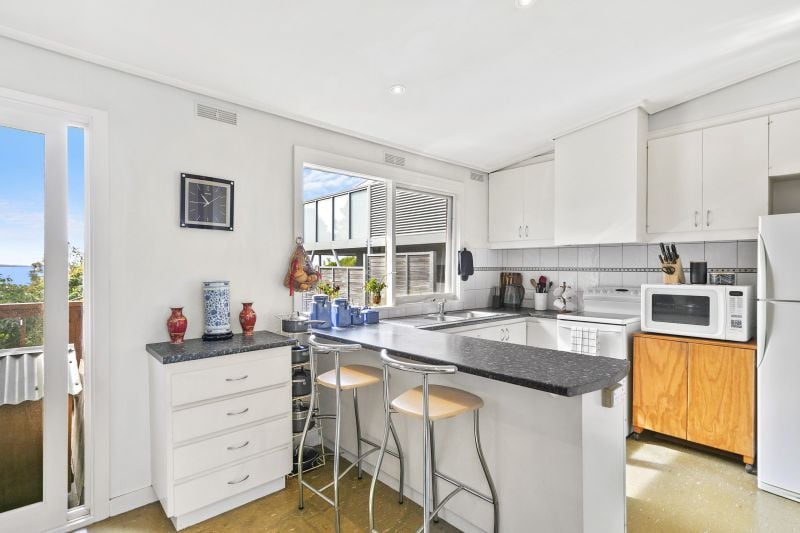 17 Moorhouse Street Lorne VIC, Lorne - Thumbnail 3