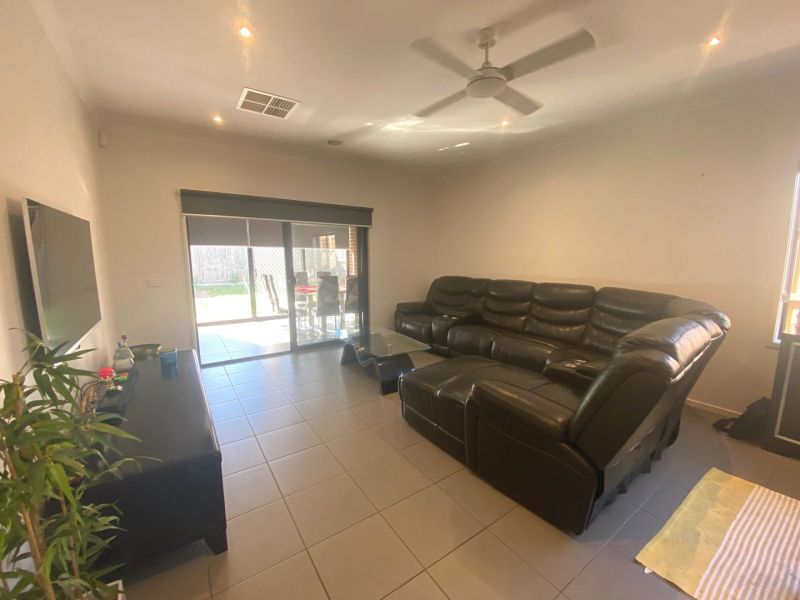 14 Spectacular Avenue, Doreen