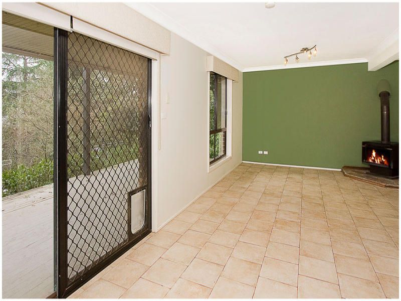 38 Wattle Street, Bowen Mountain - Thumbnail 3