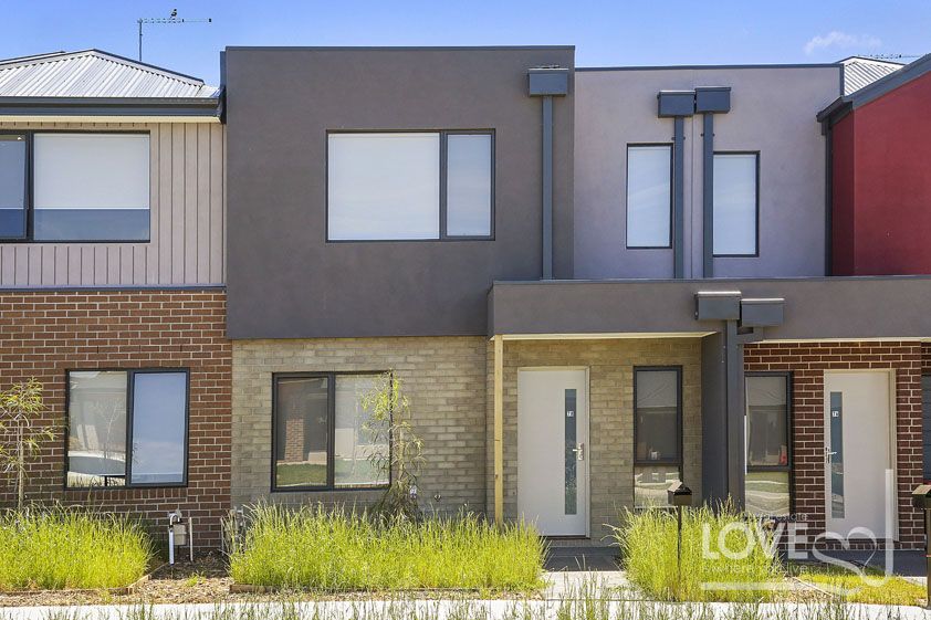 BRAND NEW TOWNHOUSE