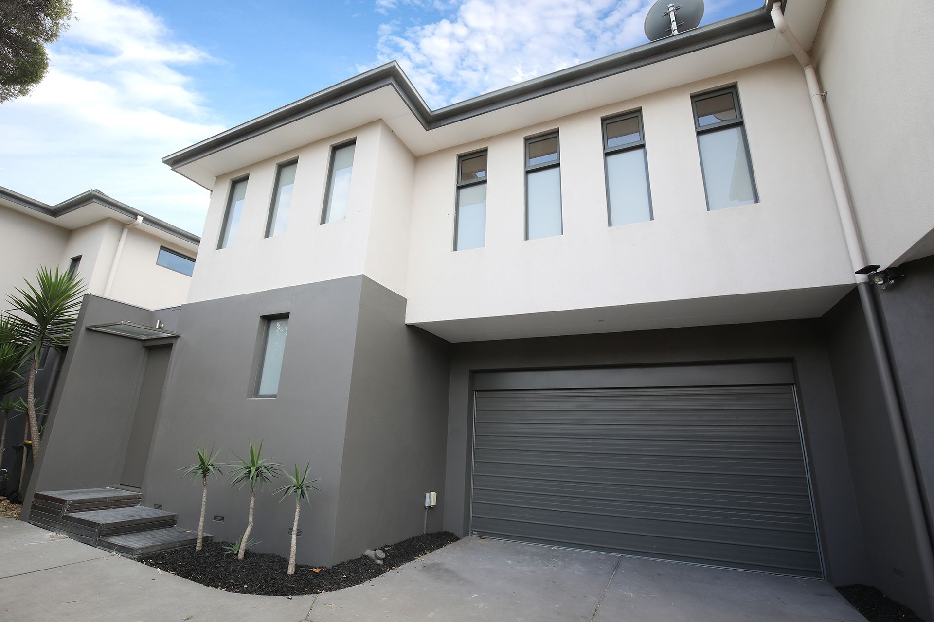 2/2 Jasmine Street, Caulfield South - Thumbnail 2