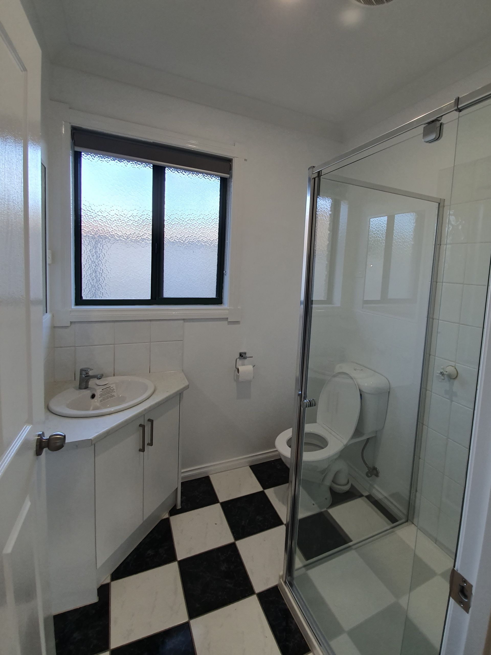 LOW MAINTENANCE, LOVELY & SPACIOUS