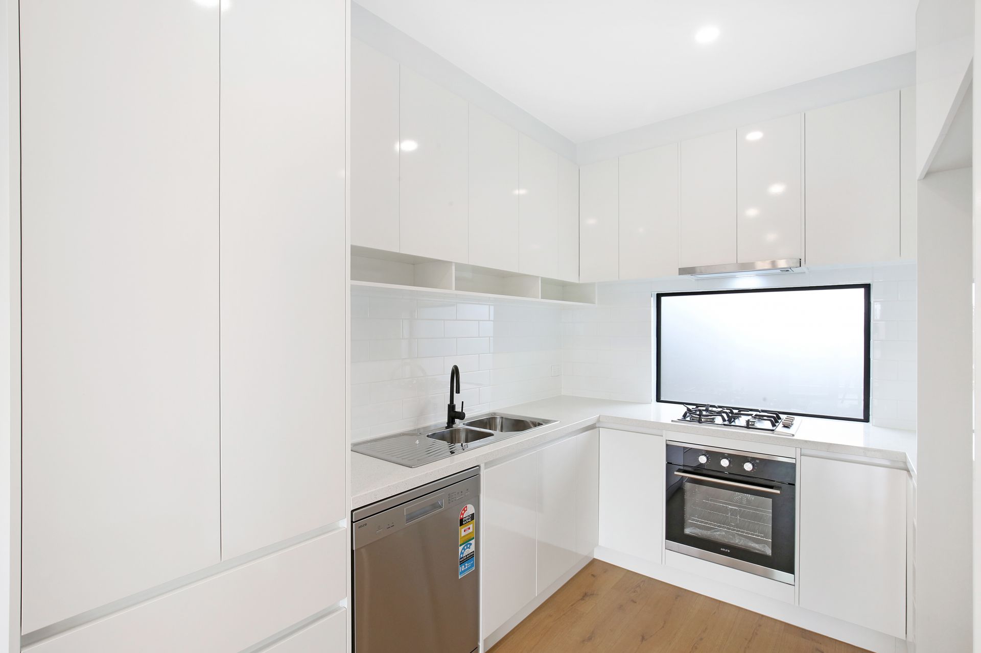 Live in Style: Modern Townhouses Designed for Comfort and Luxury