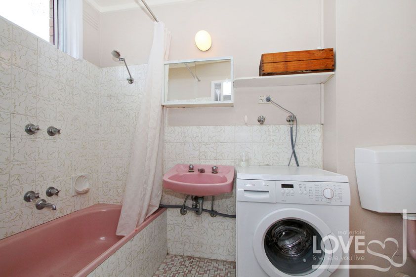 Refurbished Trendy Apartment in Envious Position!