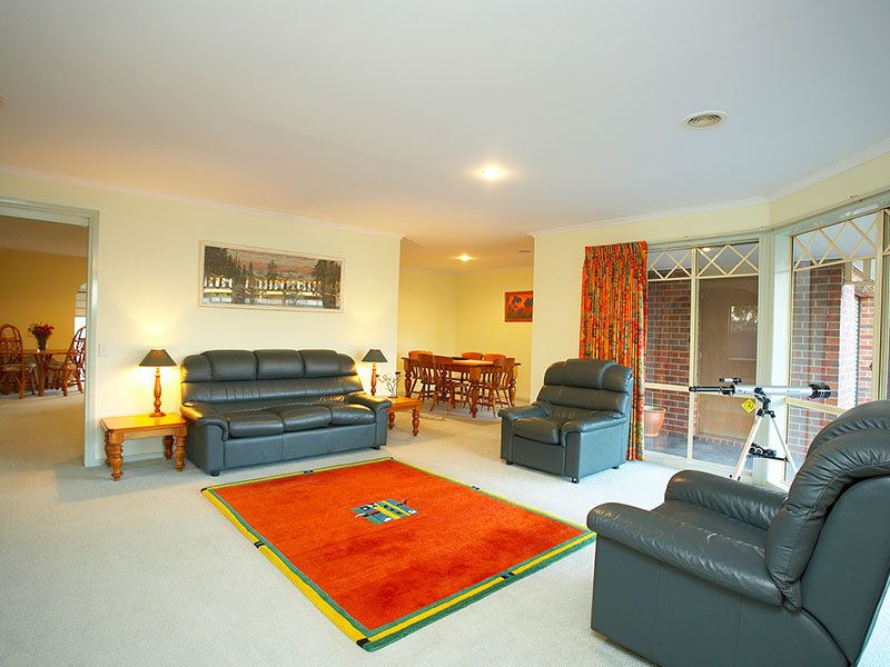 5 Henry Court, Caroline Springs - Thumbnail 4