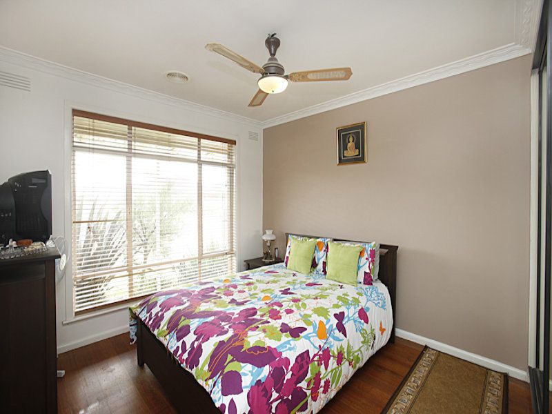 18 Cooper Avenue, Altona North - Thumbnail 6