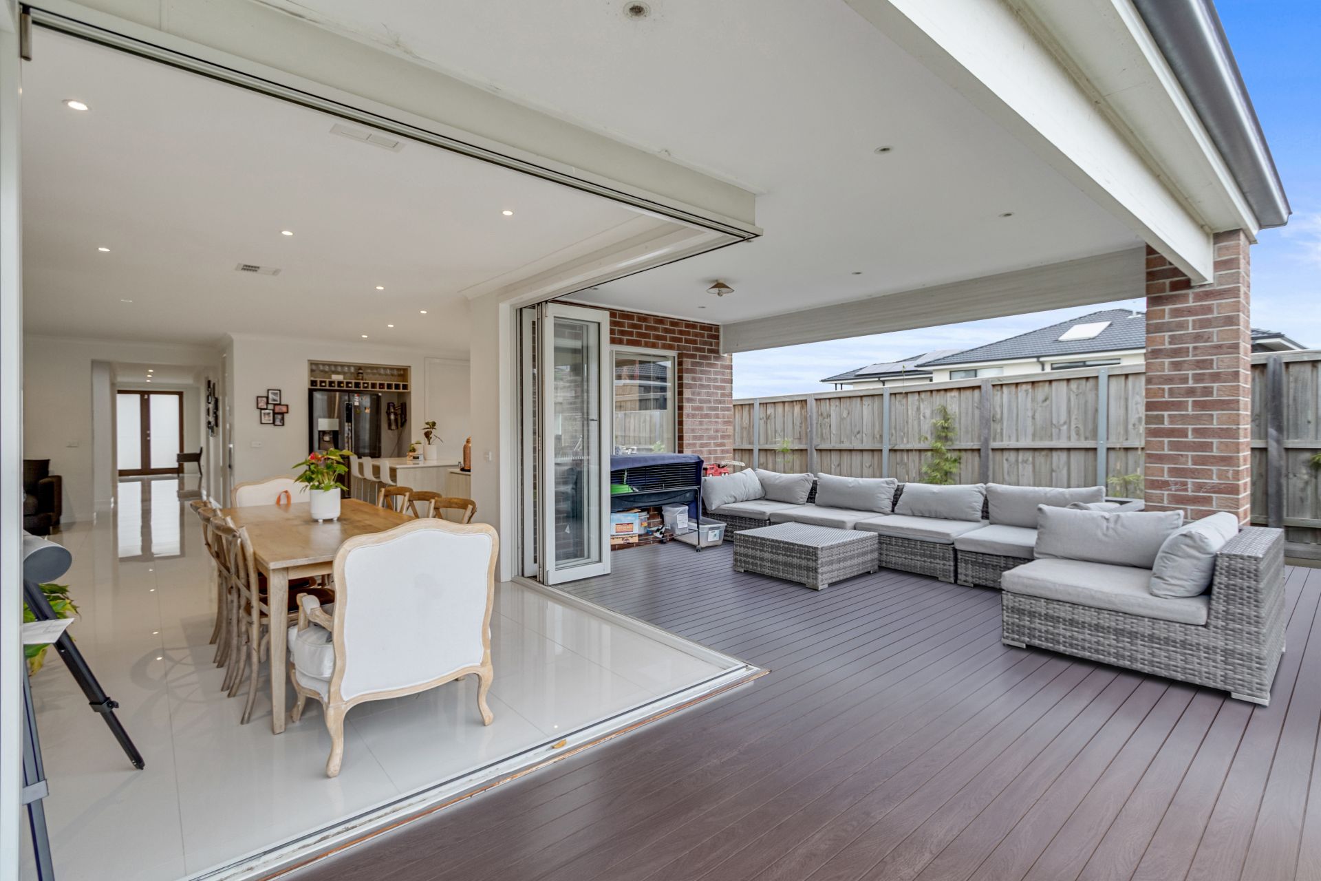 FINE FINISHES, EXPANSIVE SPACES