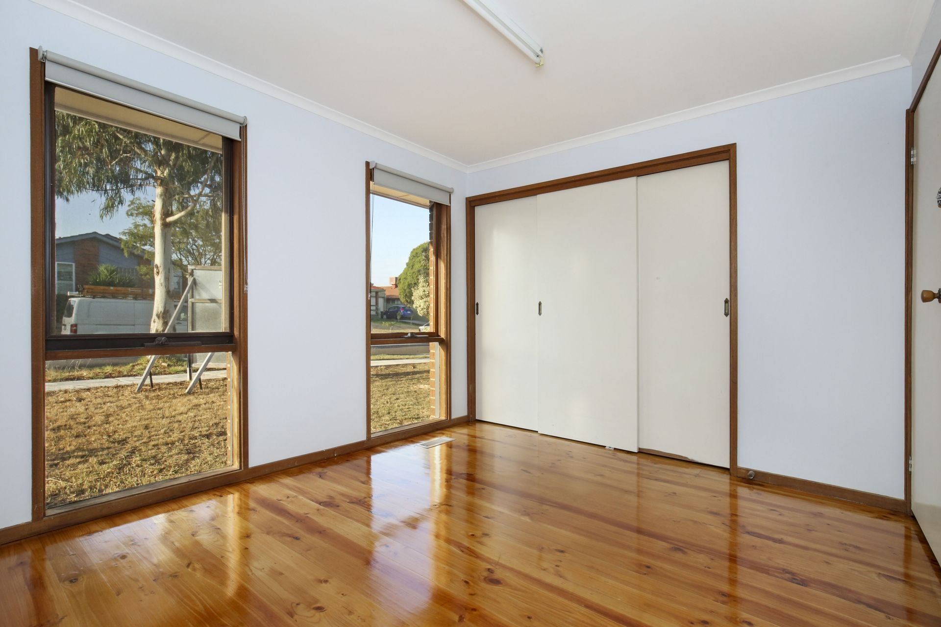 Quiet, Convenient & Minutes To All Amenities!