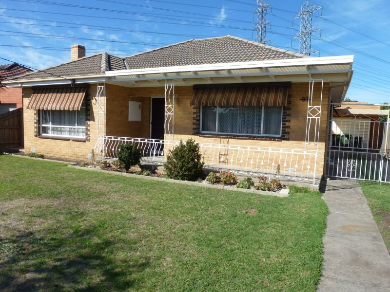 97 Alexander Avenue, Thomastown