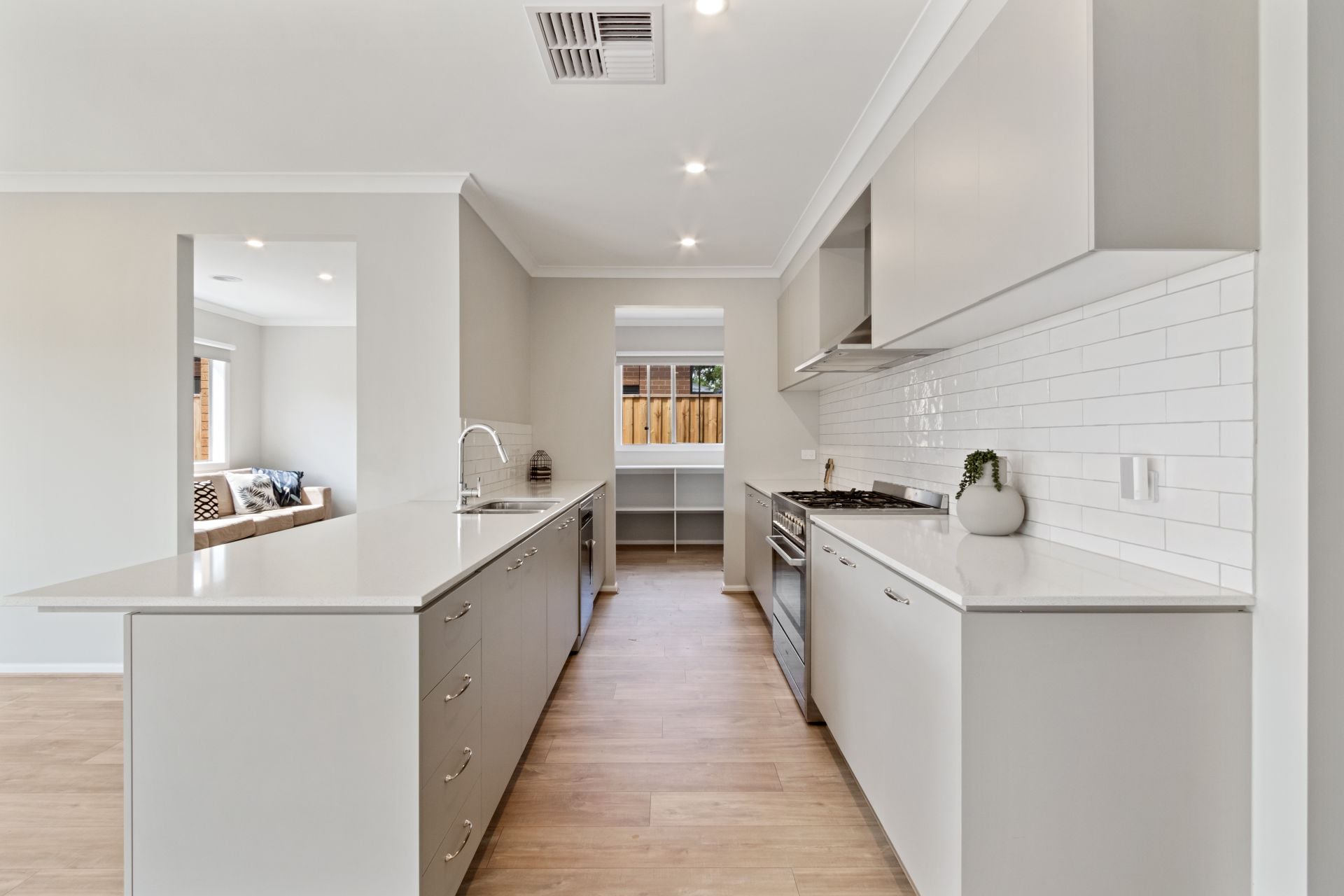 PERFECT SPACIOUS FAMILY HOME