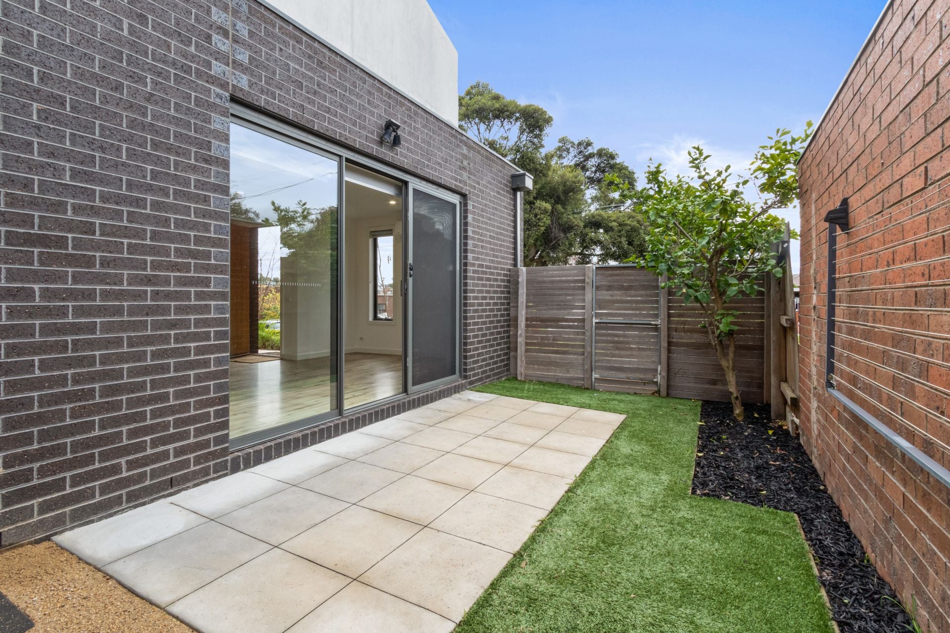 Stylish and Modern 2-Bedroom Unit