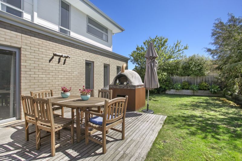 2/7 Watkin Street Ocean Grove VIC, Ocean Grove - Thumbnail 4