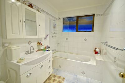 5
 
 
 
  
 
 
 2
 
 
 
  
 
 
 1
 
 
 
 
 
 
 
 22 Greenway Avenue, Devonport TAS 7310, Devonport - Thumbnail 7