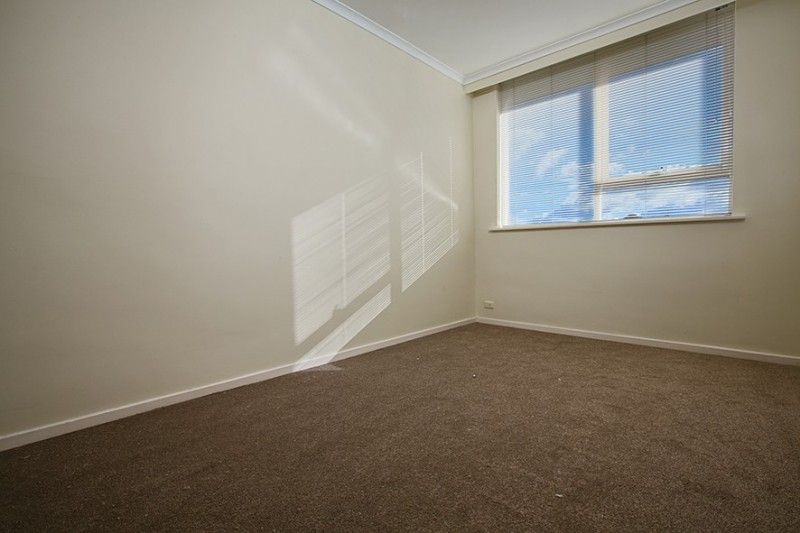 4/11 Roseberry Grove, Glen Huntly - Thumbnail 6