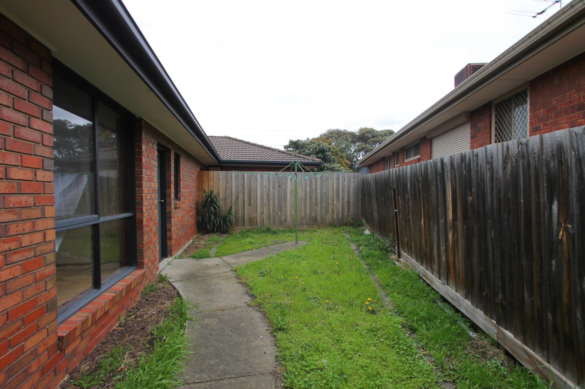 CONVENIENT & AFFORDABLE- YOU WONT BEAT THIS FOR VALUE