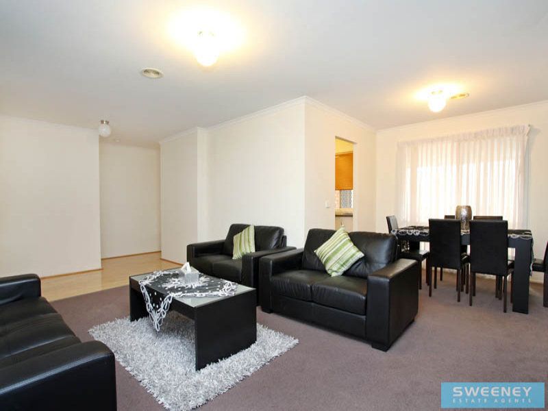 14 Strutt Place, Caroline Springs - Thumbnail 4